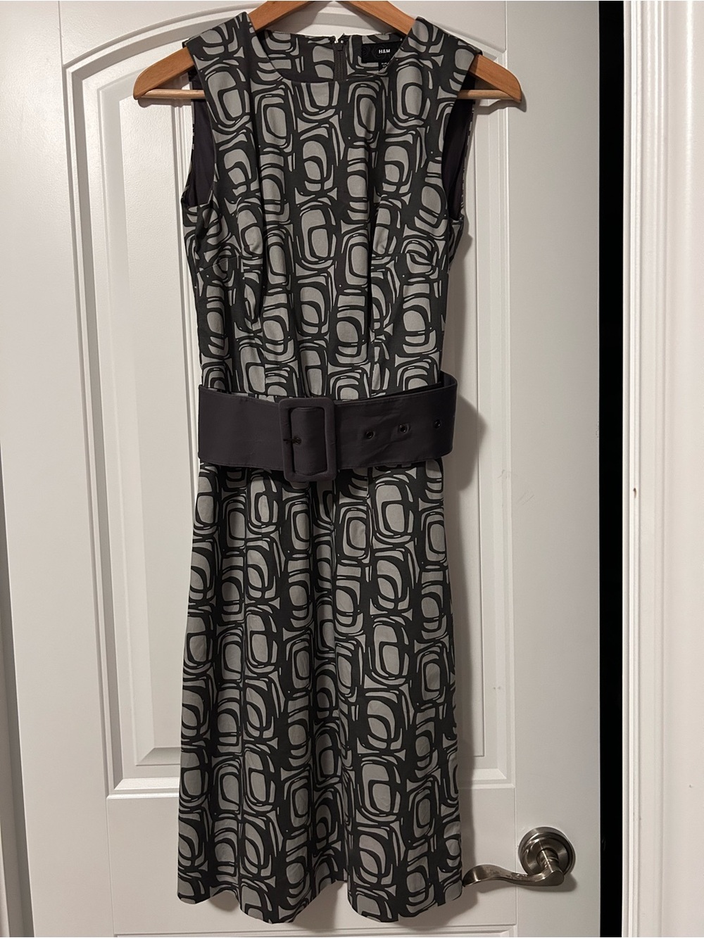 H&M charcoal & light grey Sleeveless Geometric Midi Dress